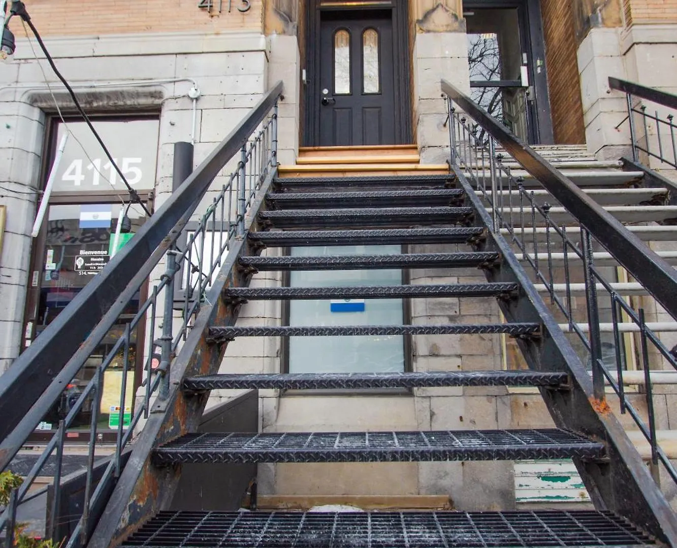 Studio #6 - Self Check-In - Plateau - St-Denis Montreal Apartment
